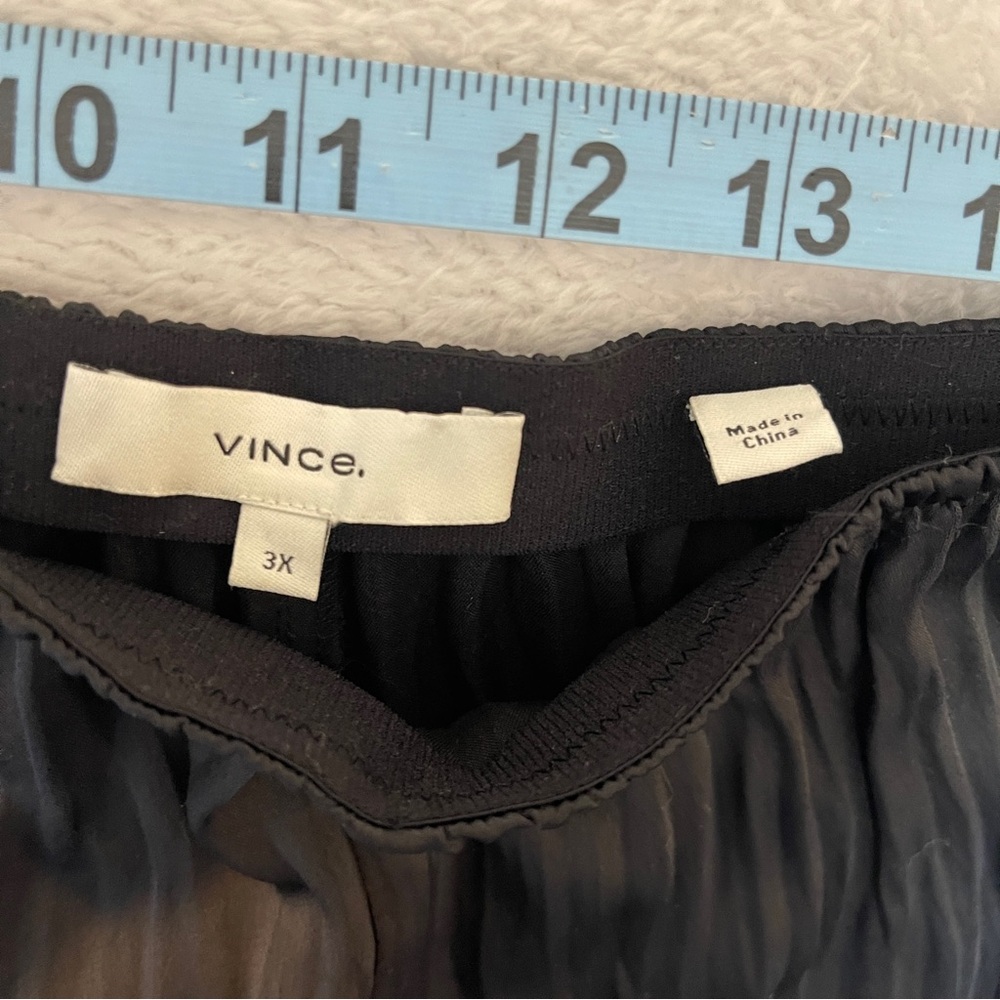 Vince - Picture 5 of 12